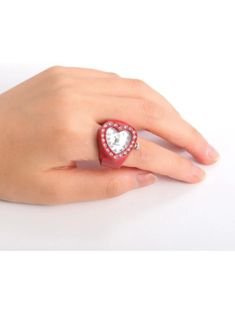 Unisex Red Analog Quartz Easy Read Adjustable Modern Heart Finger Ring Watch